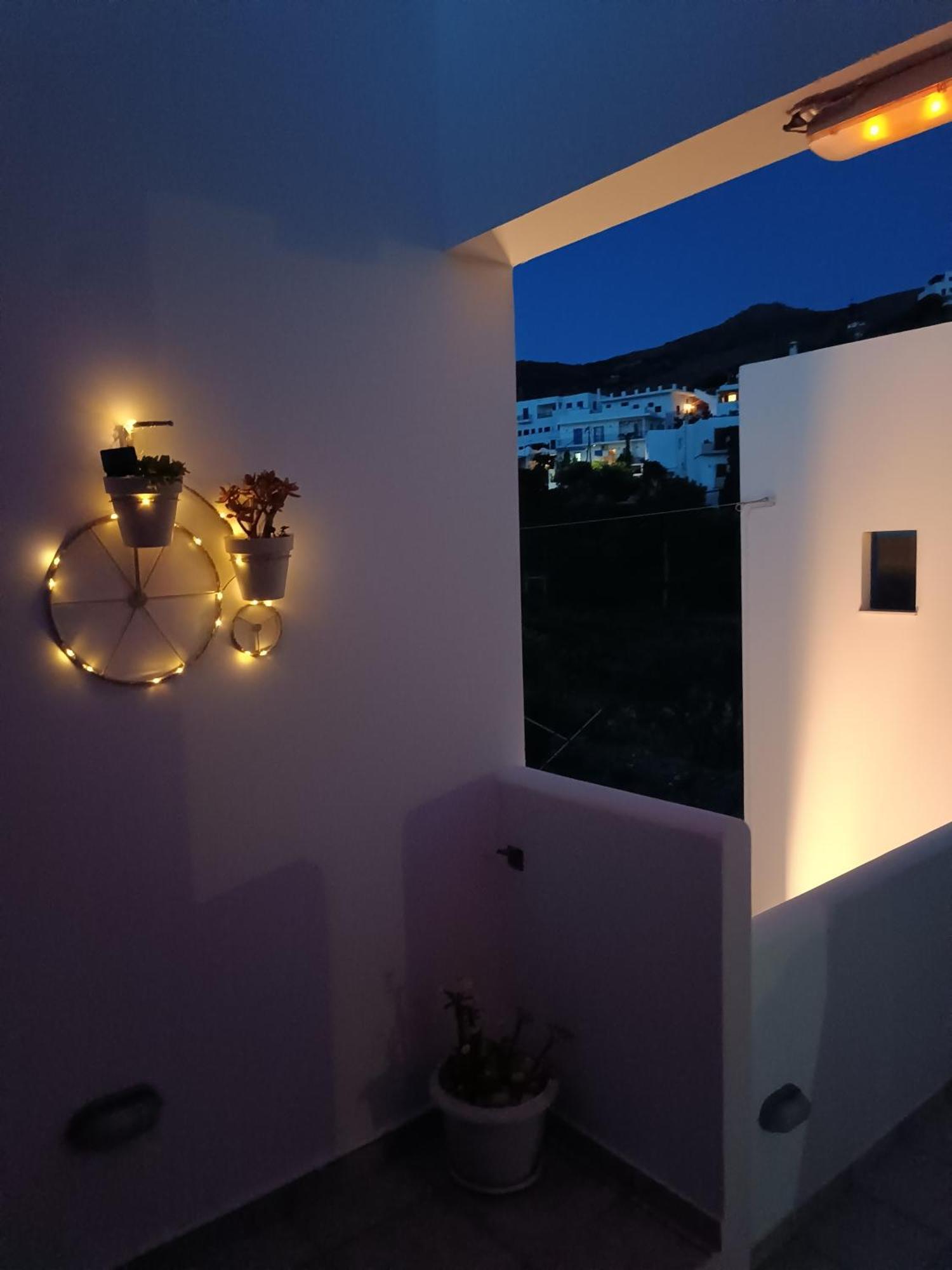 Nissea Studios - Πρώην Dora 2 Studios - Batsíon Dış mekan fotoğraf