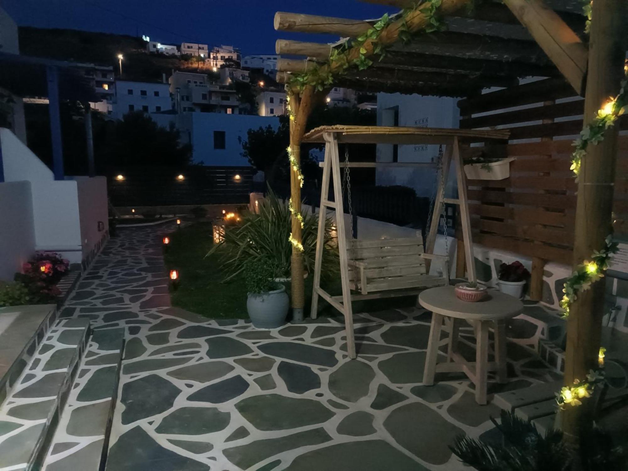 Nissea Studios - Πρώην Dora 2 Studios - Batsíon Dış mekan fotoğraf